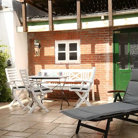 بيت للعطل Witte Huuske